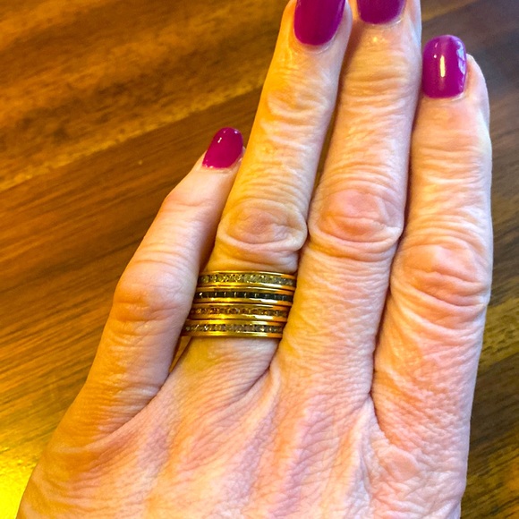 Joan Rivers signed stackable slim rings - 4 total - Picture 2 of 3